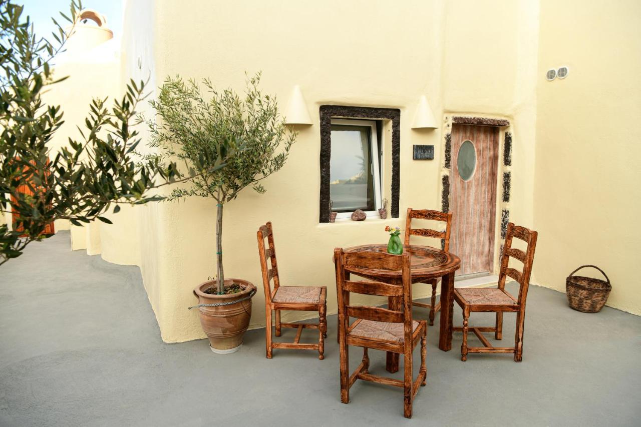 Grandma'S Homes Imerovigli  Exterior photo
