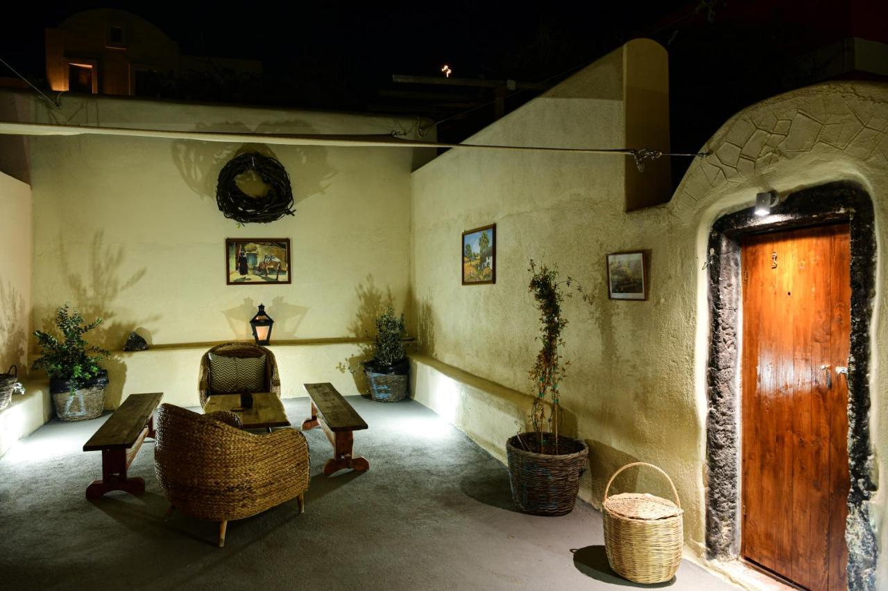 Grandma'S Homes Imerovigli  Exterior photo